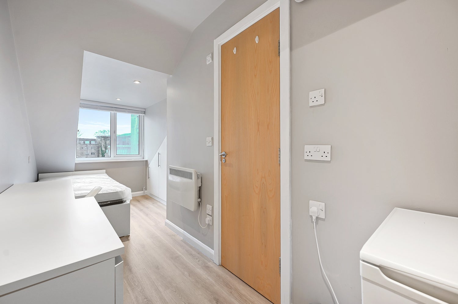 Room Westland Road in Watford