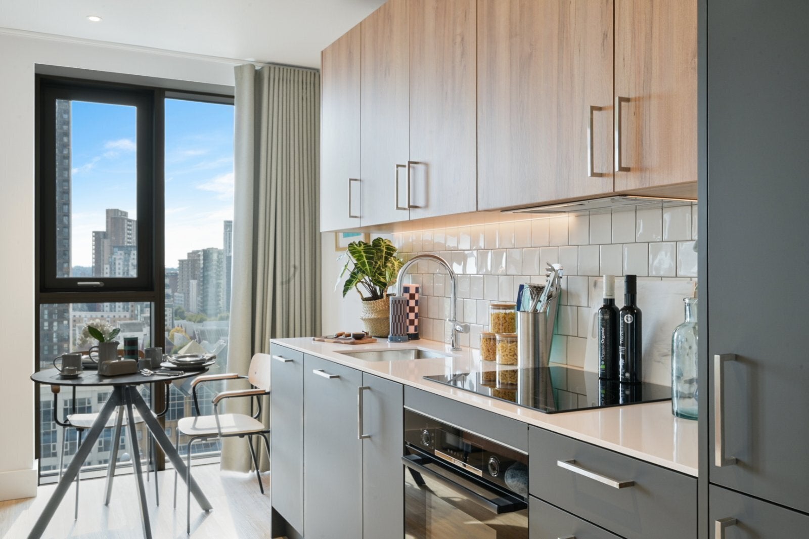Flat Charter Street in Greater London