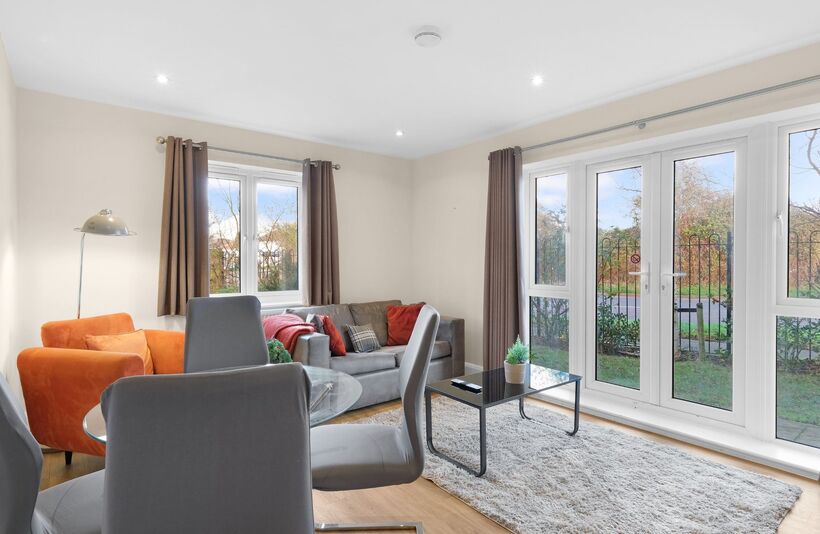 Flat Poole Lane in Borough of Spelthorne
