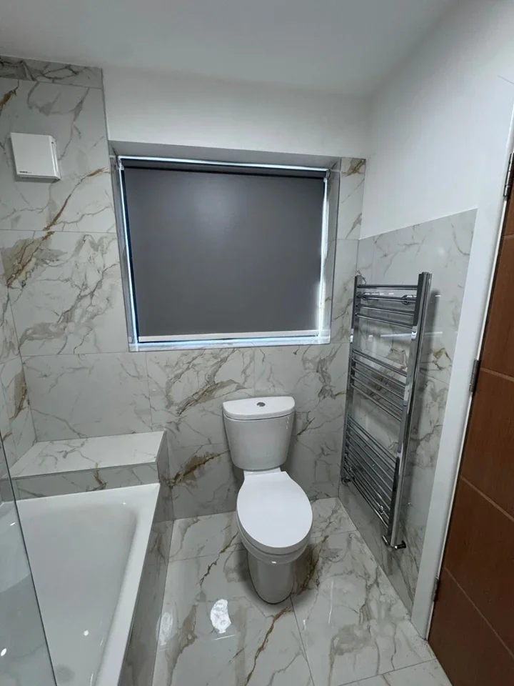 Room Marsh Lane in Greater London