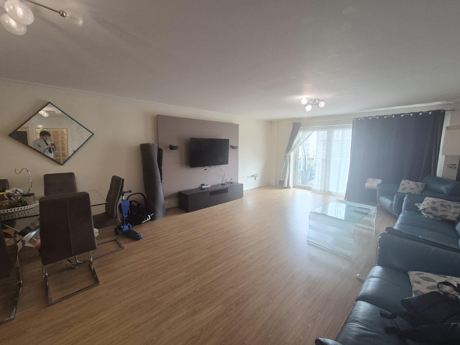 Flat Chandlery Way in Cardiff