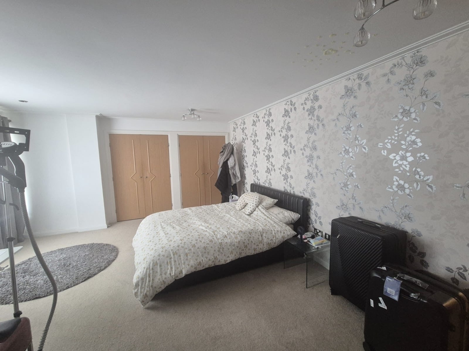 Flat Chandlery Way in Cardiff