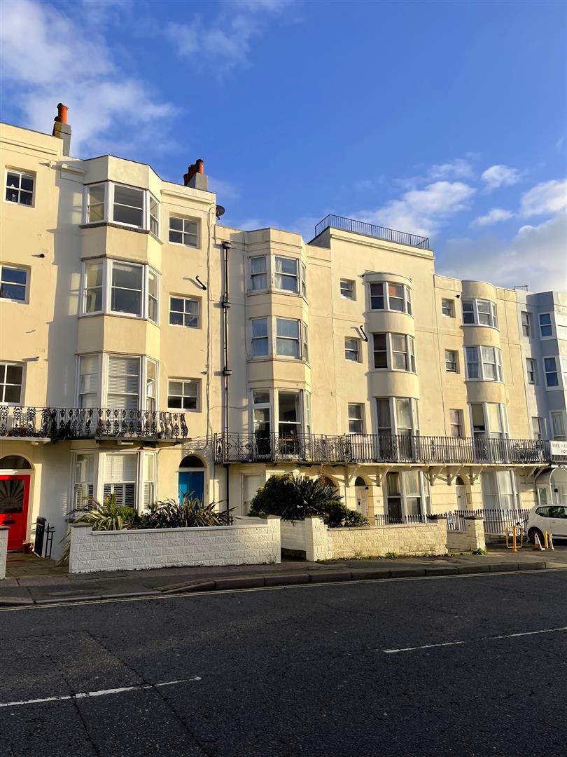Flat Lower Rock Gardens in Brighton