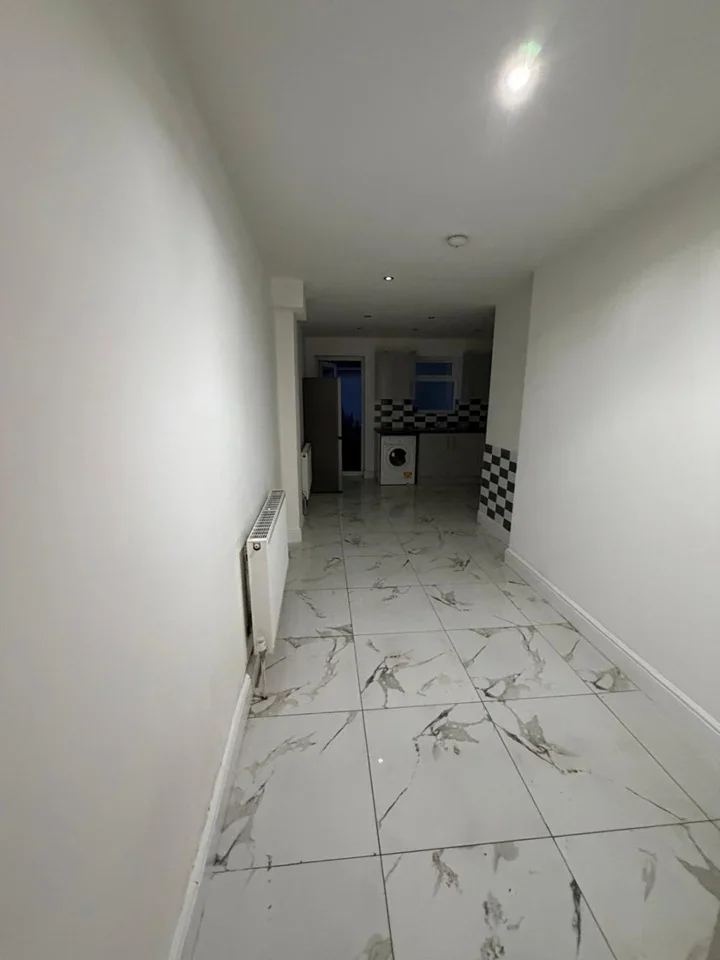 Room Leslie Grove in Greater London
