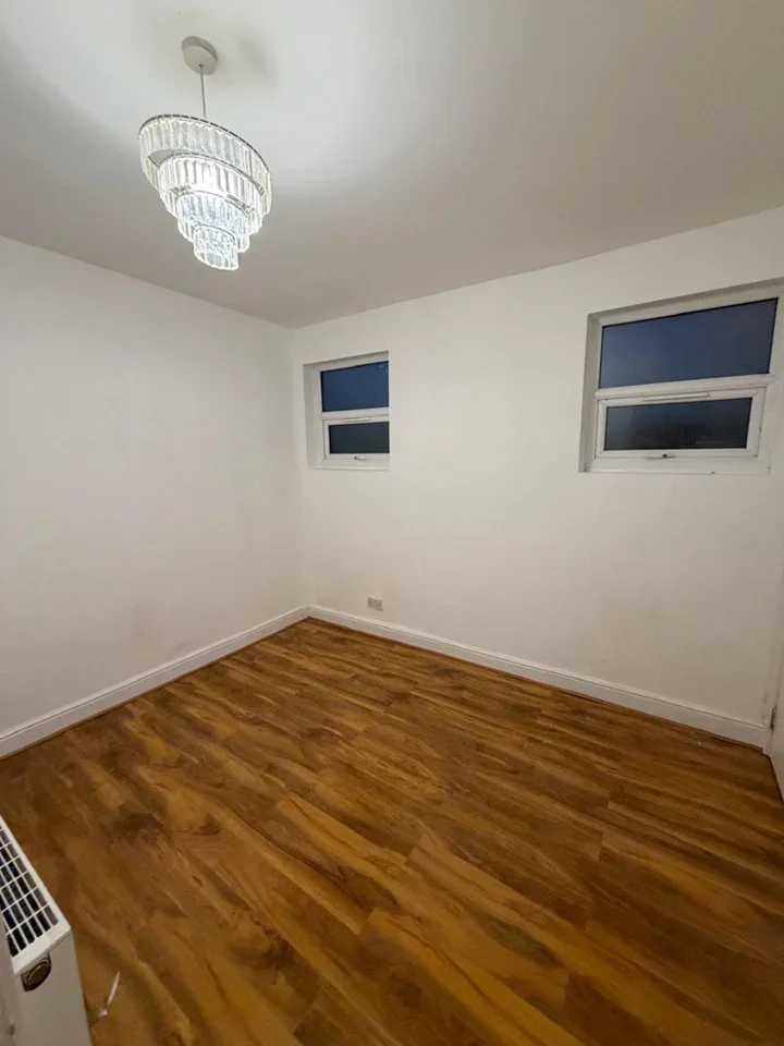 Room Leslie Grove in Greater London