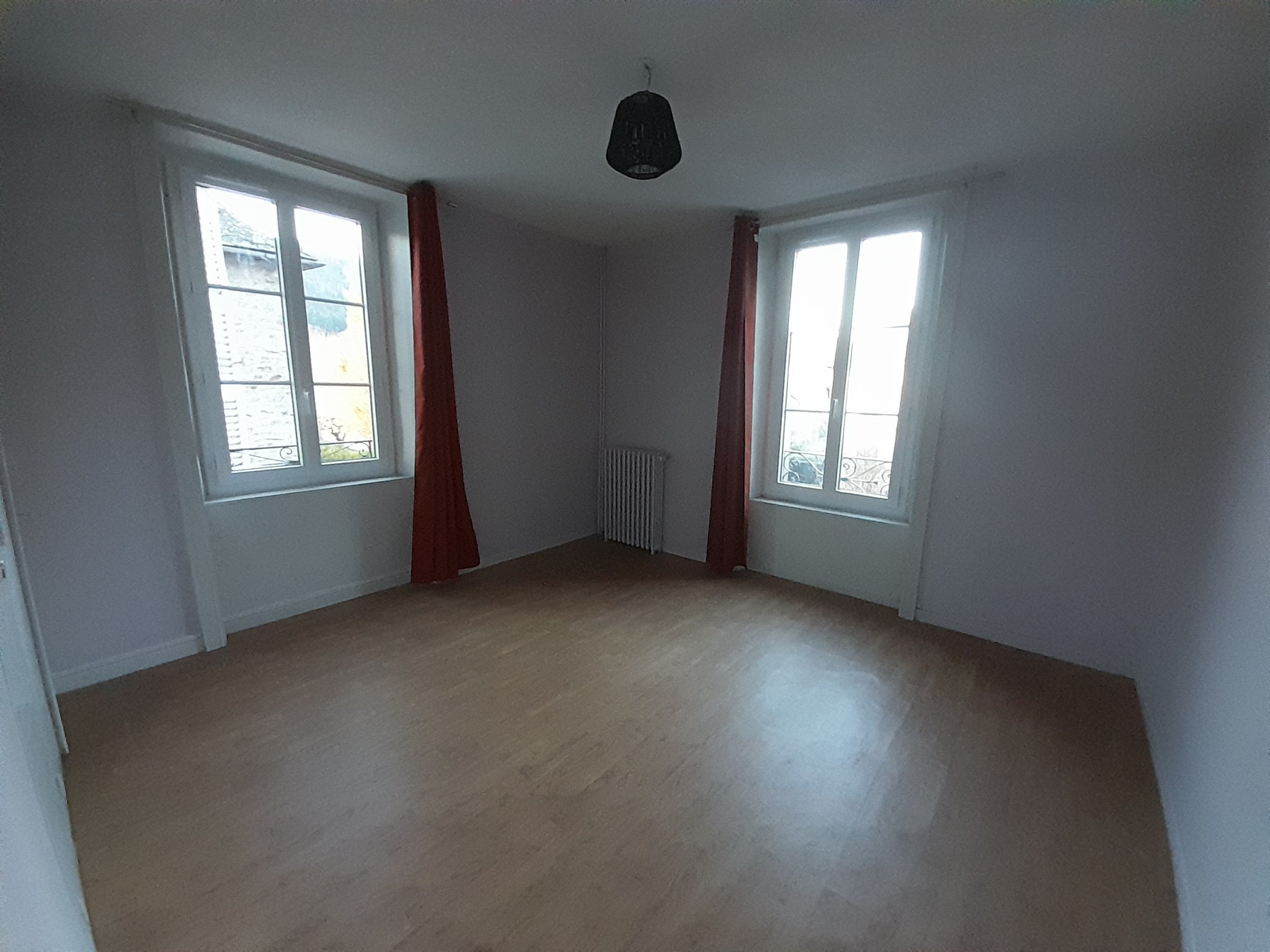 Appartement Rue de la Gare à Vic-sur-Cère