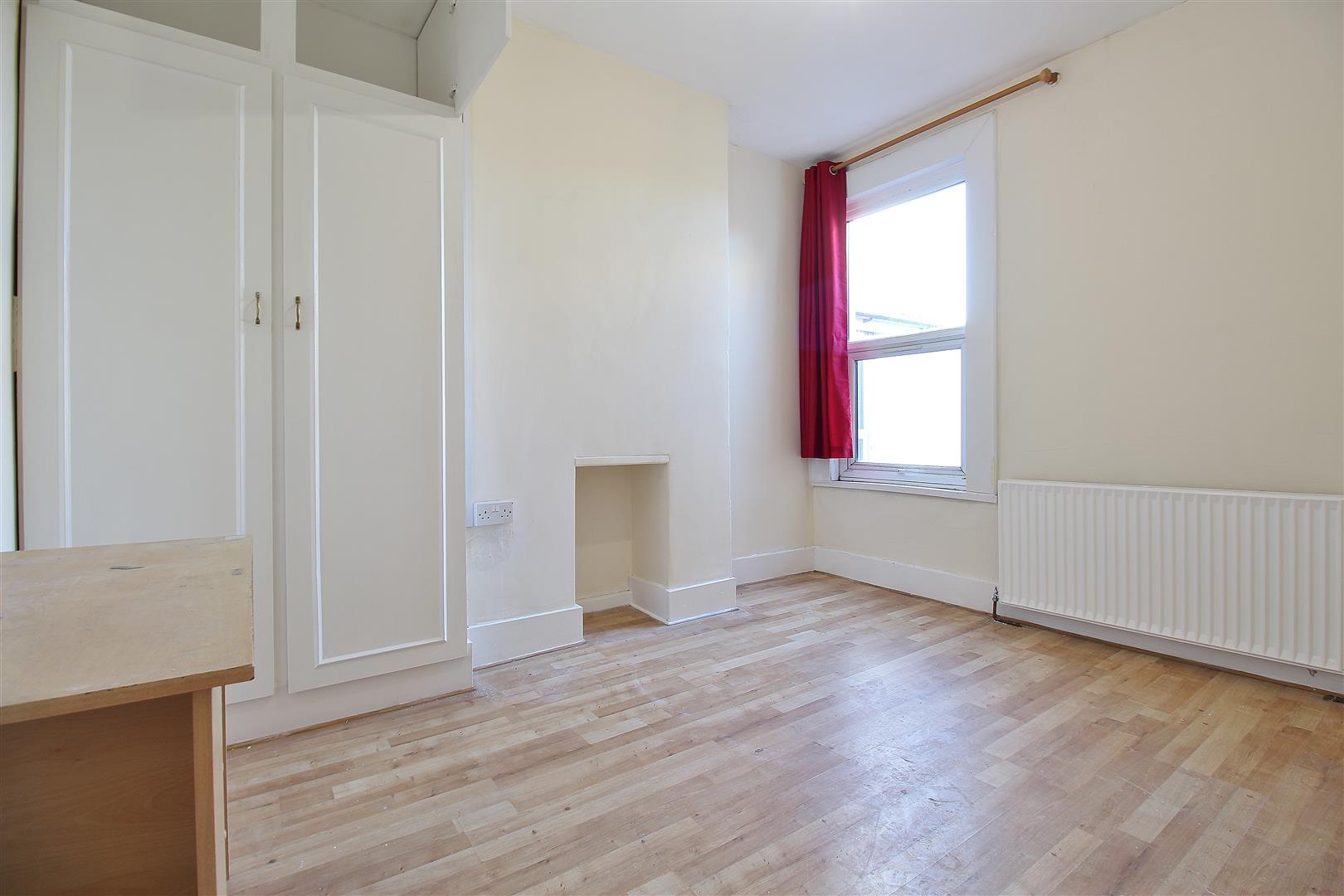 Flat Cecil Road in Greater London