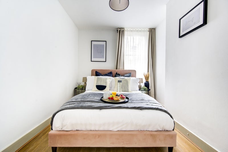 Flat Mabley Street in Greater London