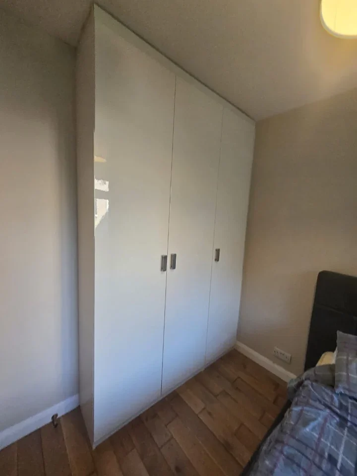 Flat Claire Gardens in Greater London