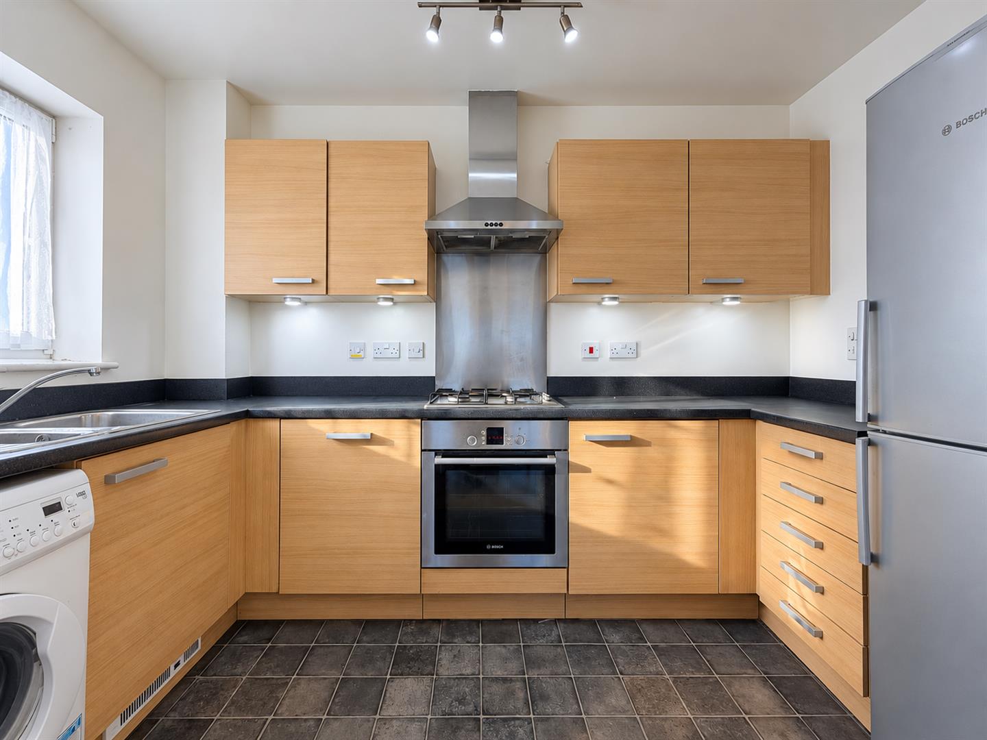 Flat Watling Avenue in Greater London