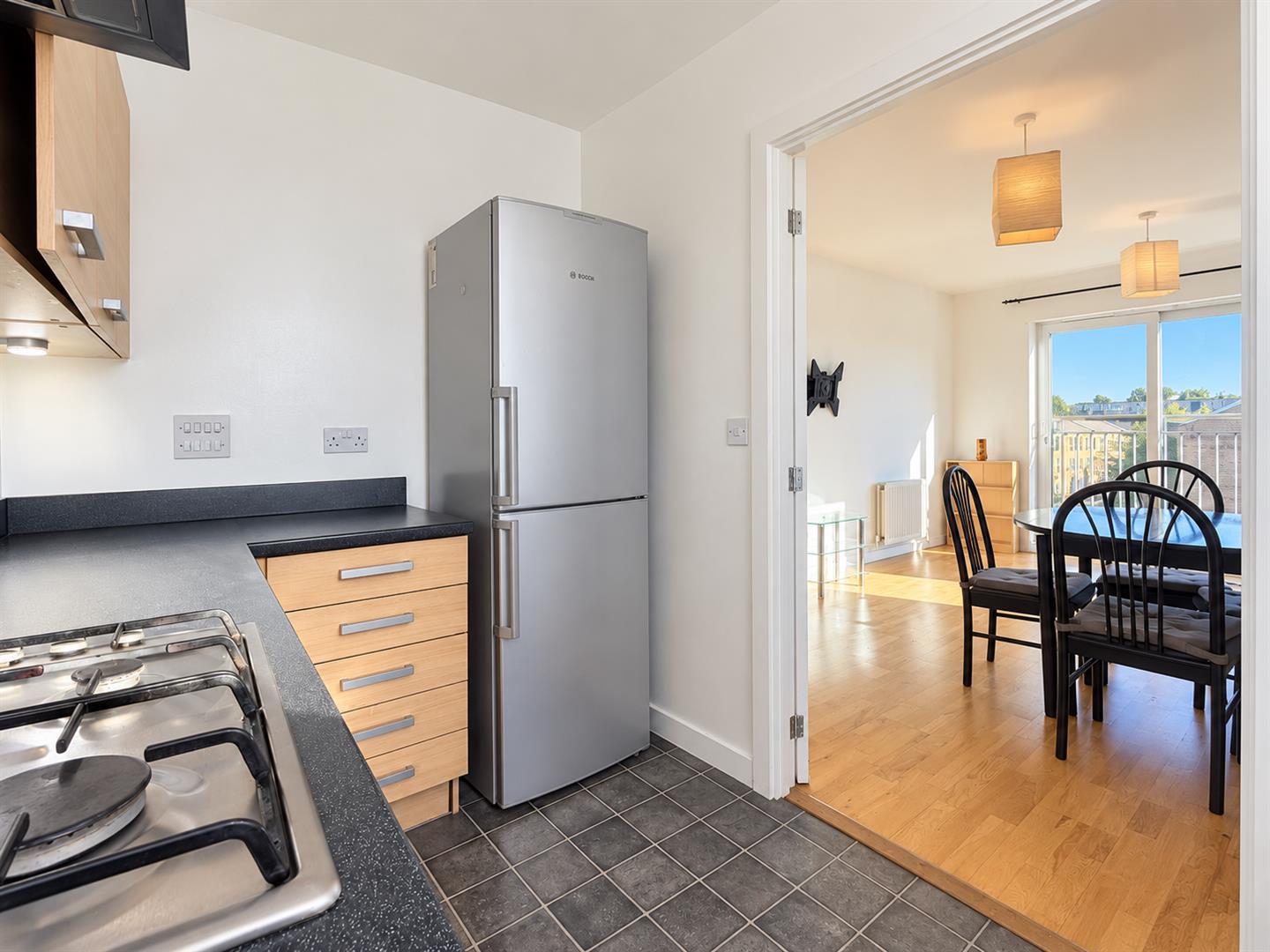 Flat Watling Avenue in Greater London