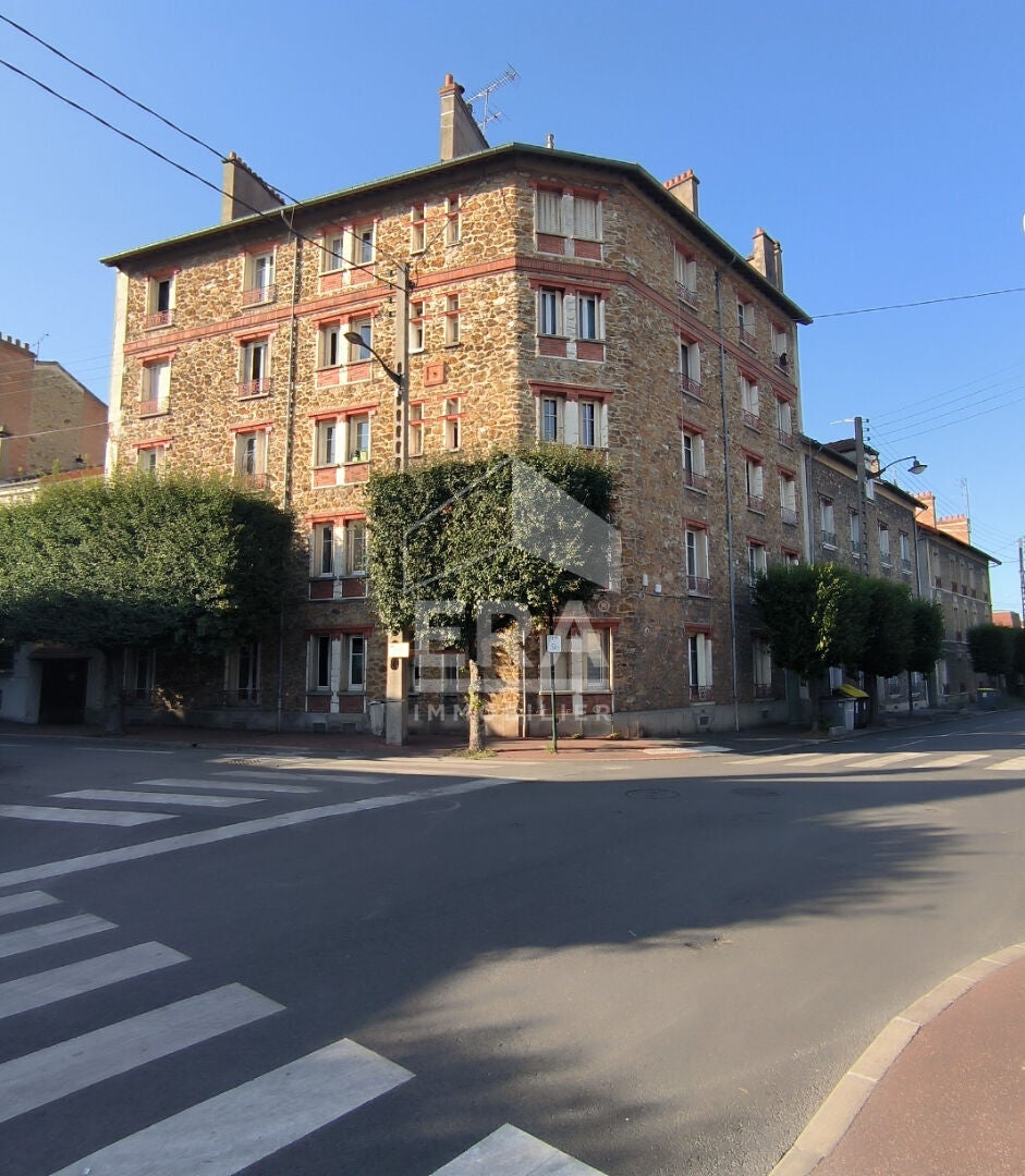 Appartement Place Léon Cassé à Corbeil-Essonnes