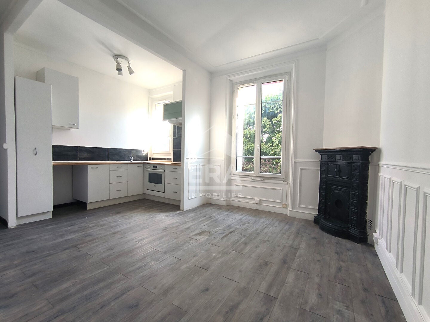 Appartement Place Léon Cassé à Corbeil-Essonnes