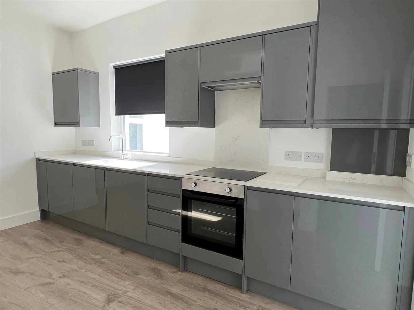 Flat Grainger Road in Greater London