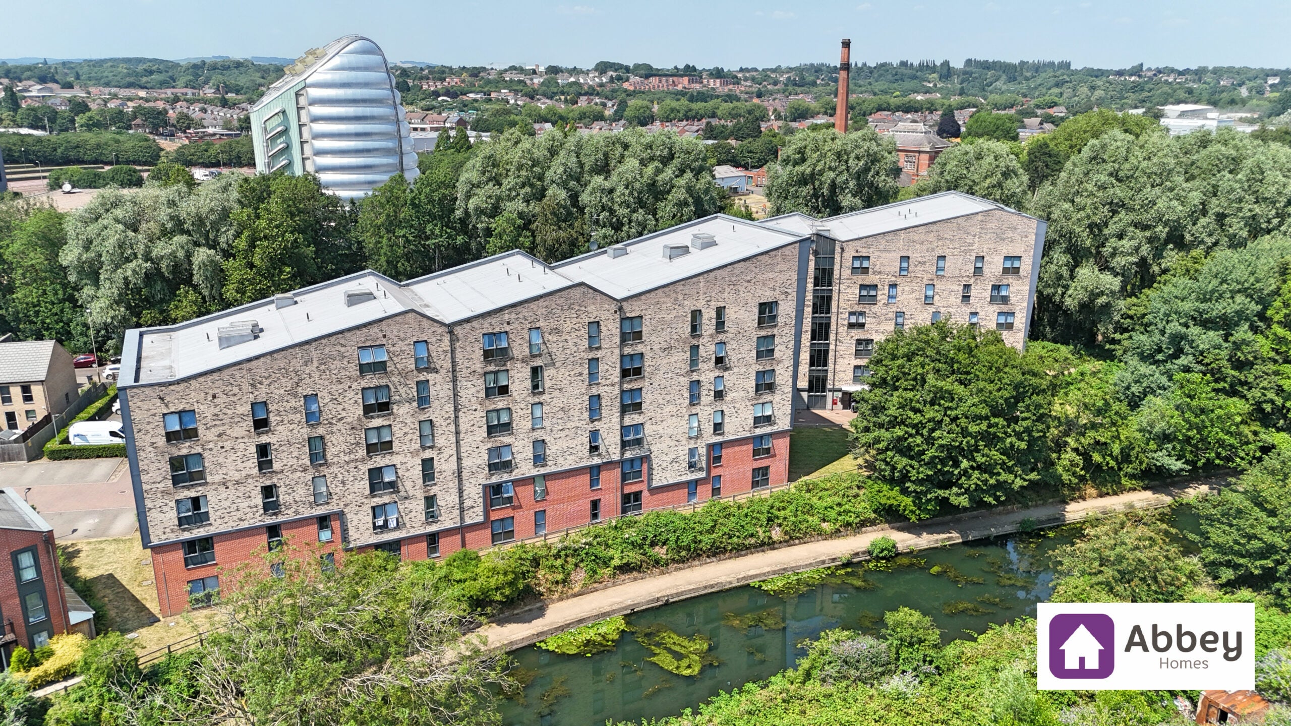 Flat Abbey Meadows in Leicester