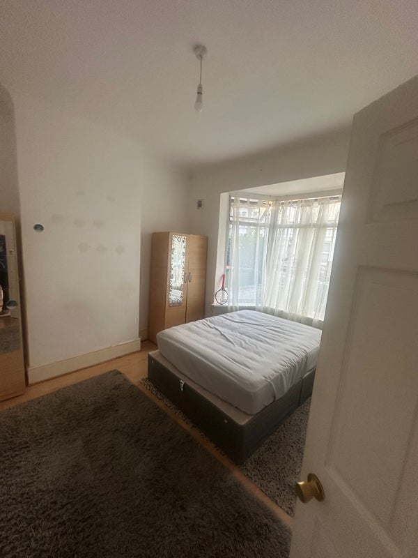 Room Richford Road in Greater London