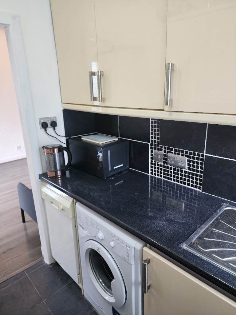 Flat Thurston Road in Glasgow