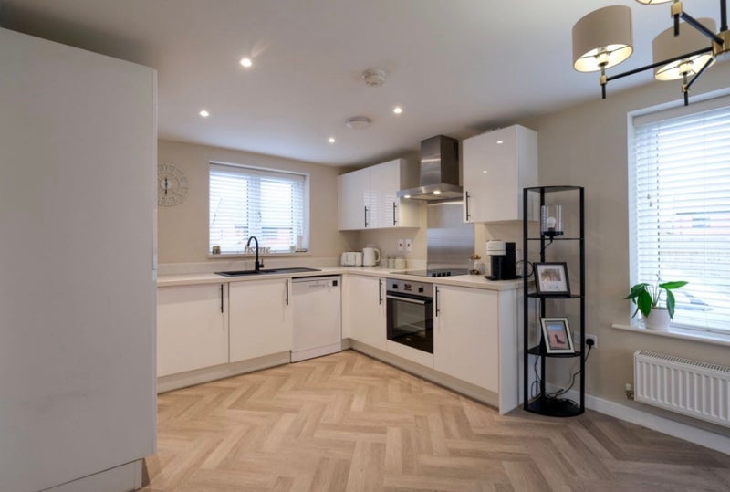 Flat Rosewood Drive in Metropolitan Borough of Solihull