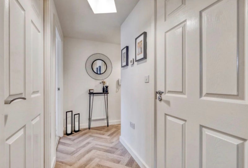 Flat Rosewood Drive in Metropolitan Borough of Solihull