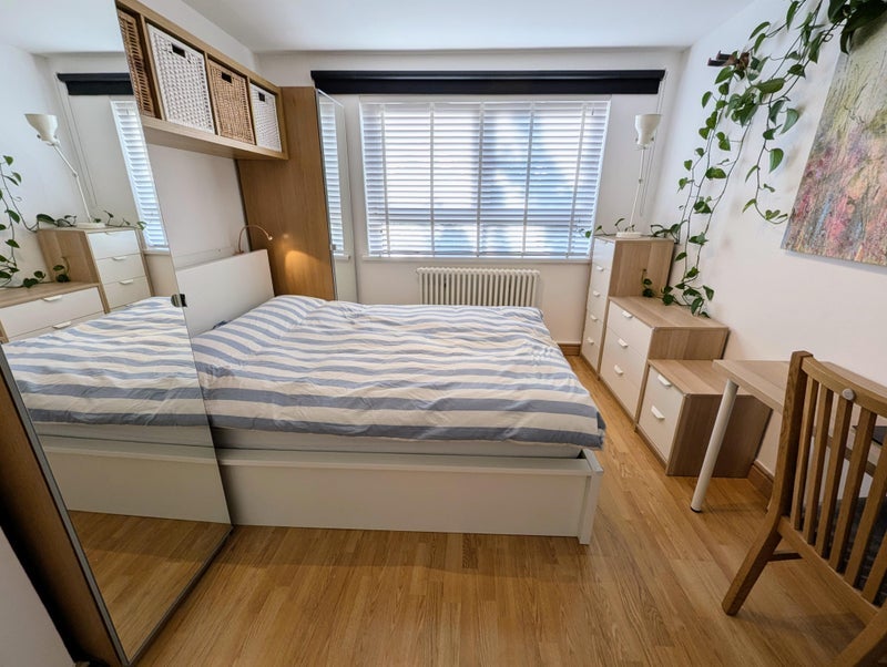Room Gladding Road in Greater London
