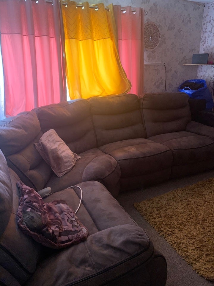 Room Carnforth Close in Lower Darwen