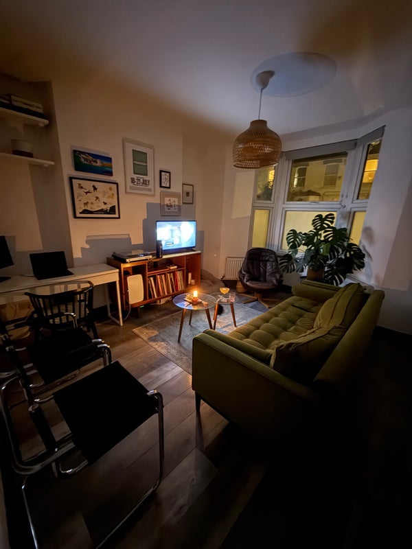 Flat Leswin Road in Greater London