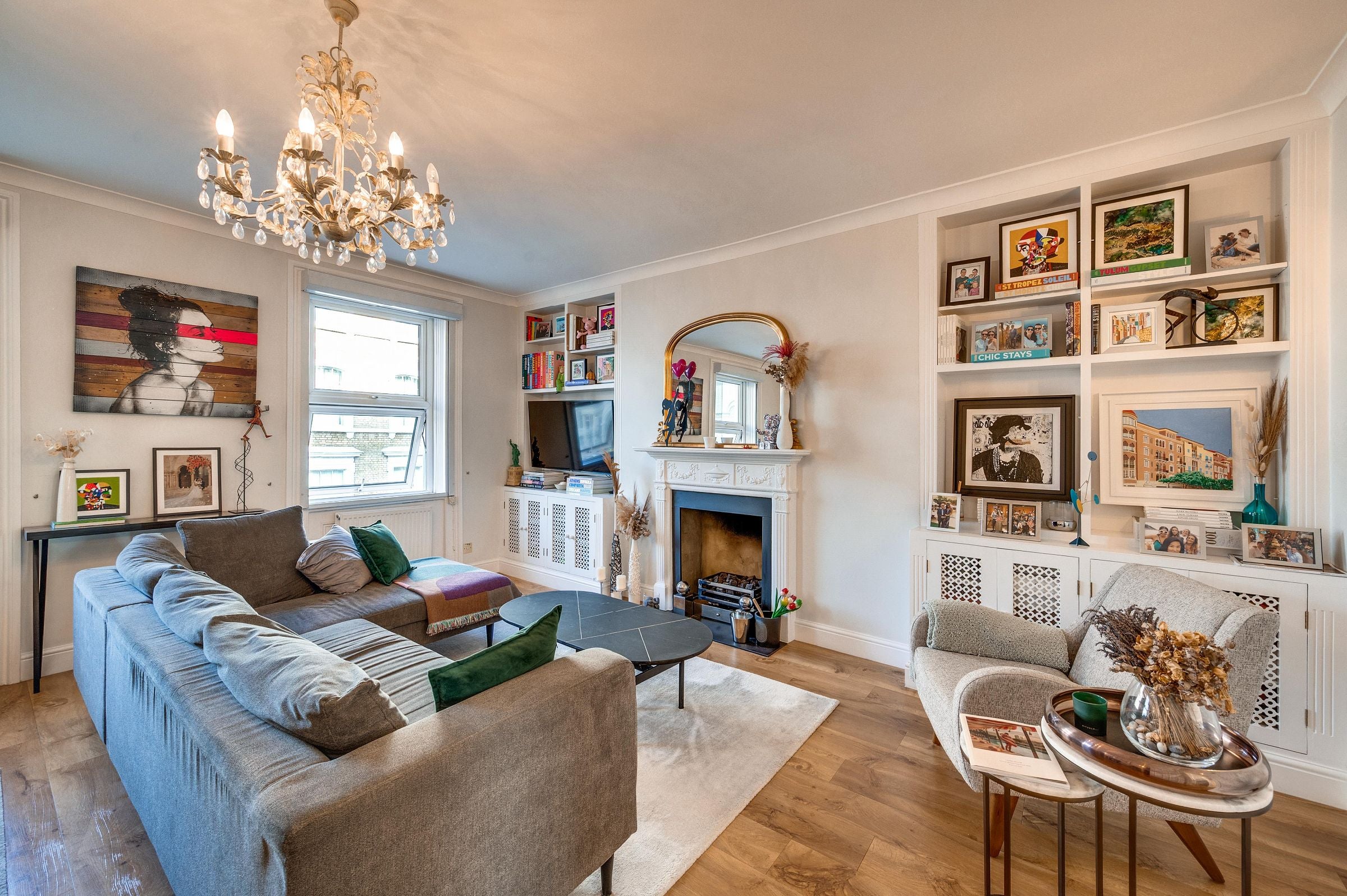 Flat Gloucester Road in Greater London