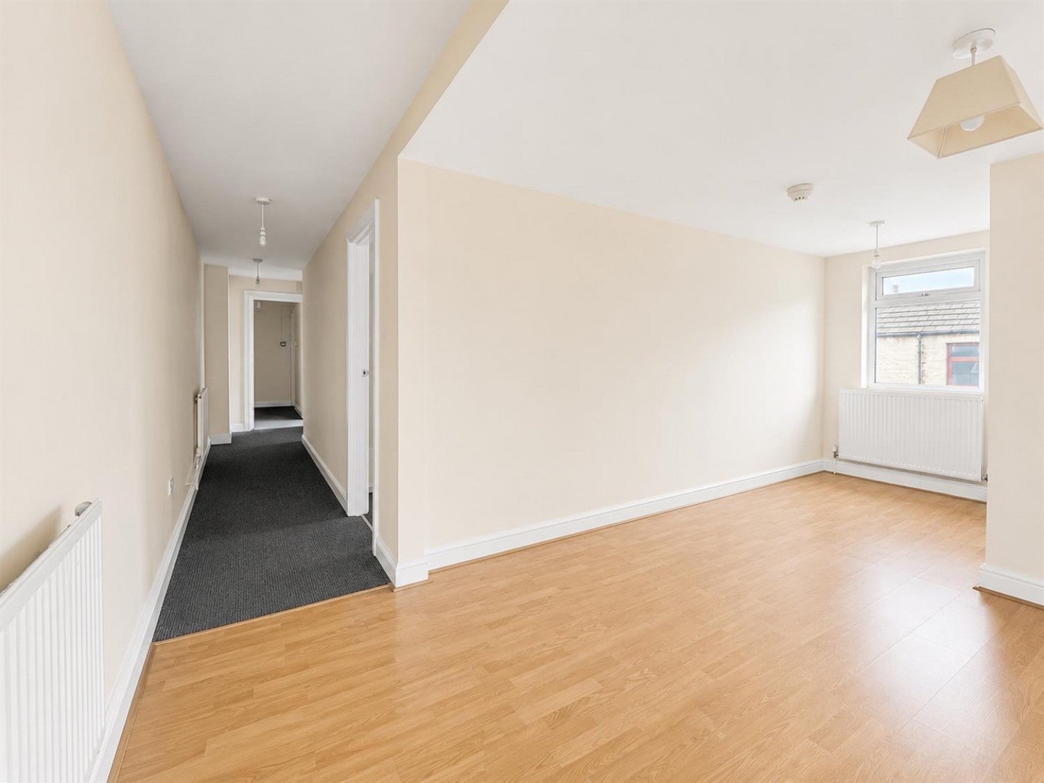 Flat Cowbridge Road East in Cardiff