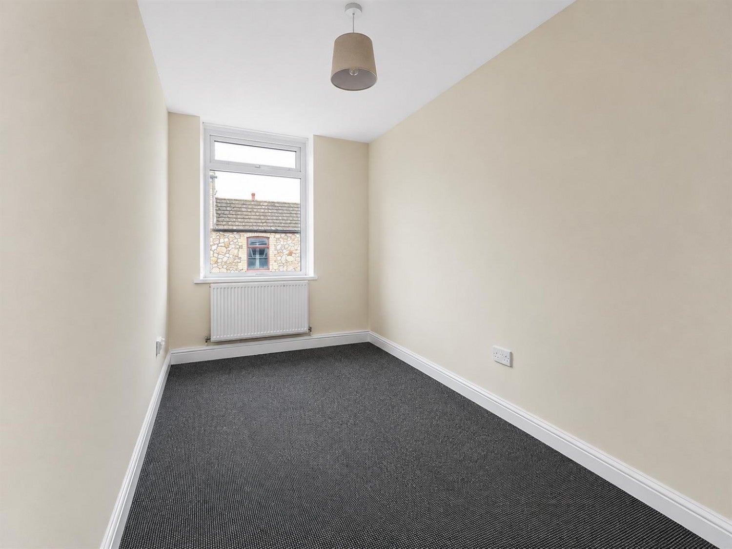 Flat Cowbridge Road East in Cardiff