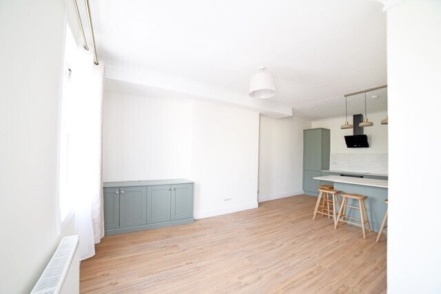 Flat St Anne's Road in Eastbourne