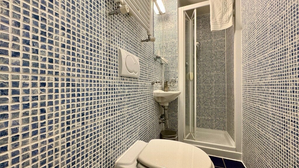 Flat Mabledon Place in Greater London