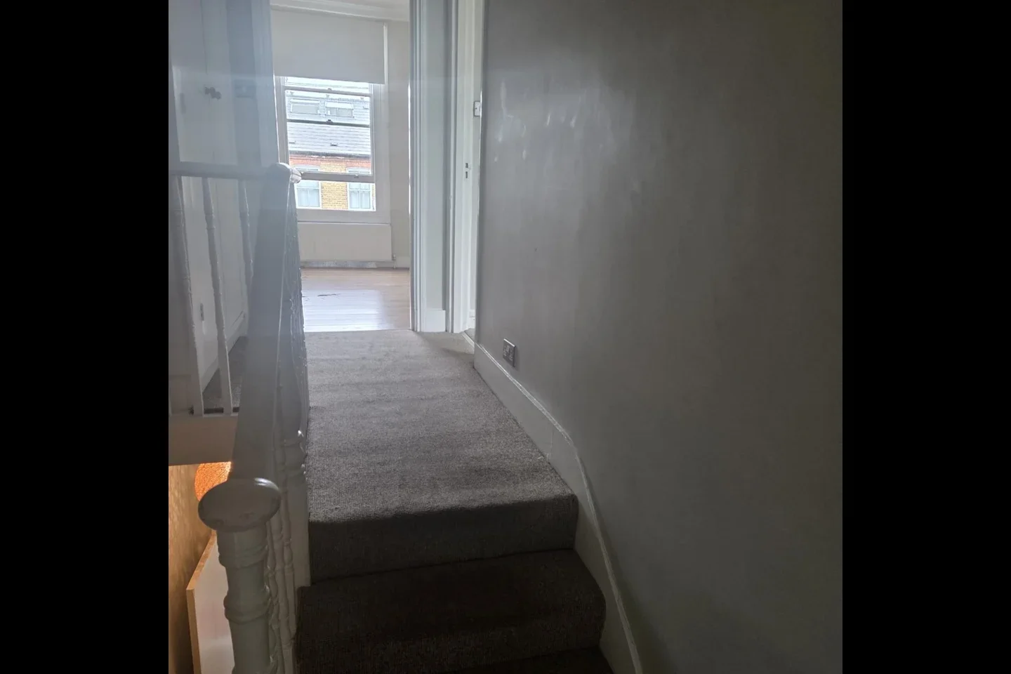 Flat Pellatt Road in Greater London