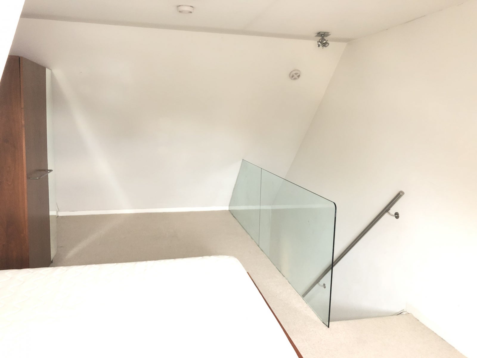 Flat Bath Road in London