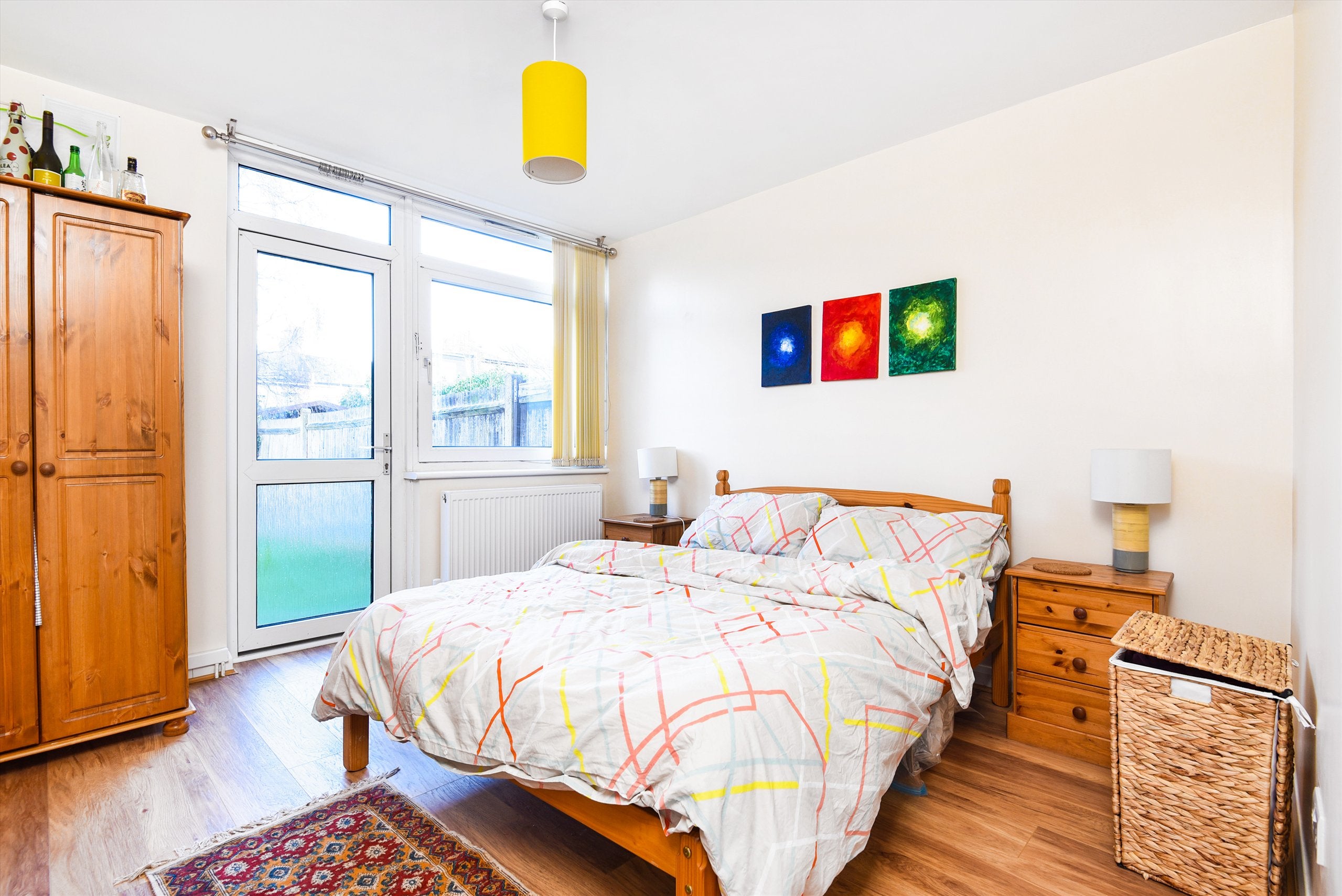 Flat Balham New Road in Greater London