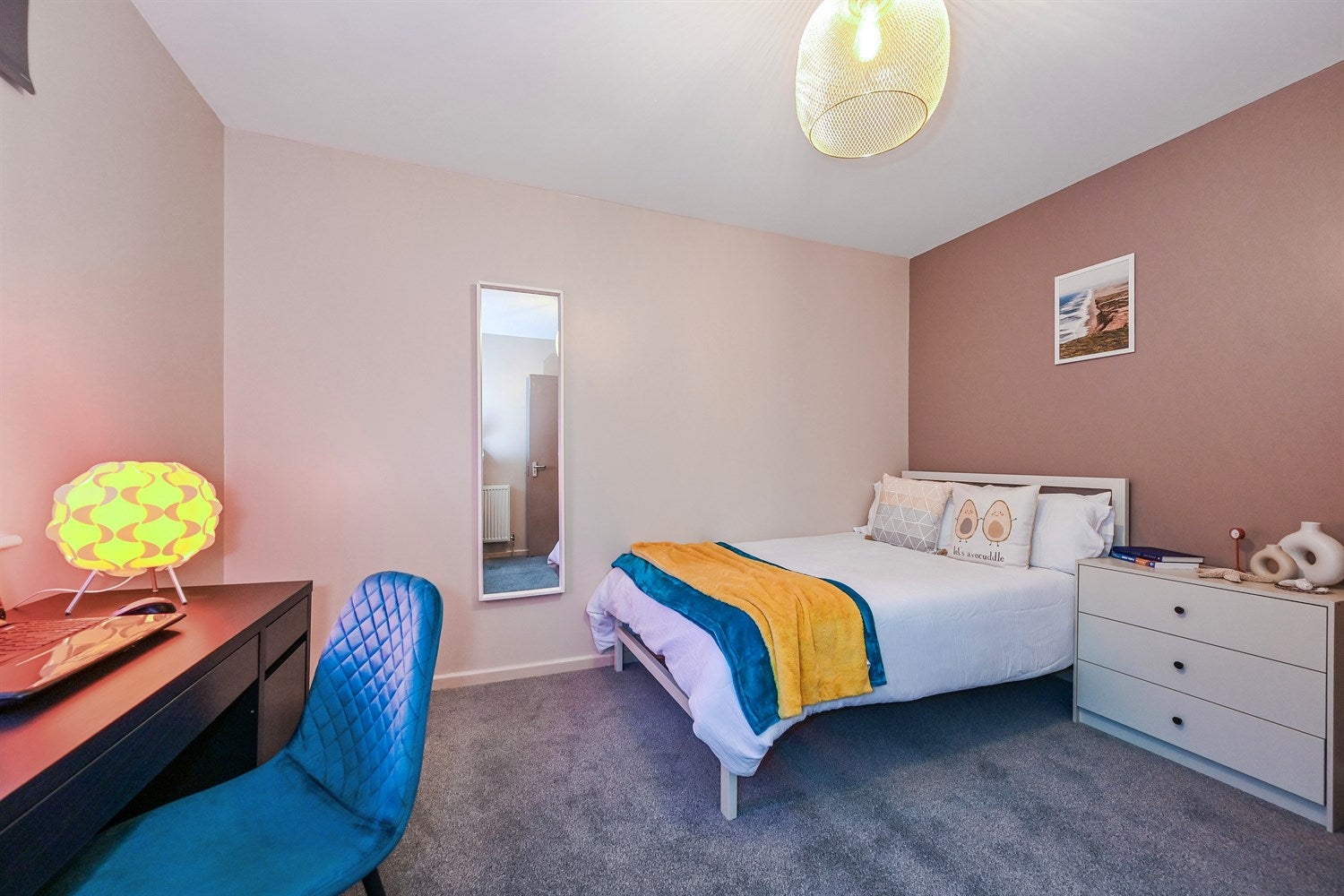 Room Wood Road in Pontypridd