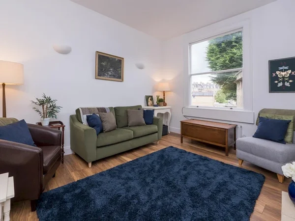 Flat Bathwick Street in Bath