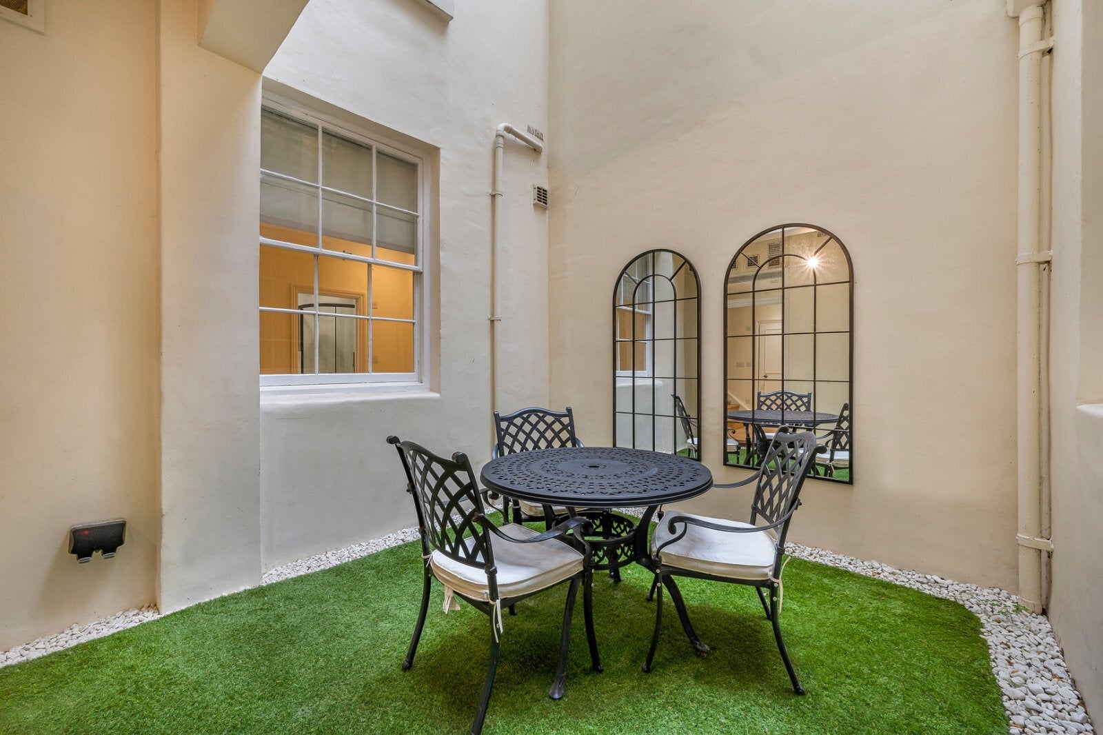 Flat Chesham Street in City of Westminster