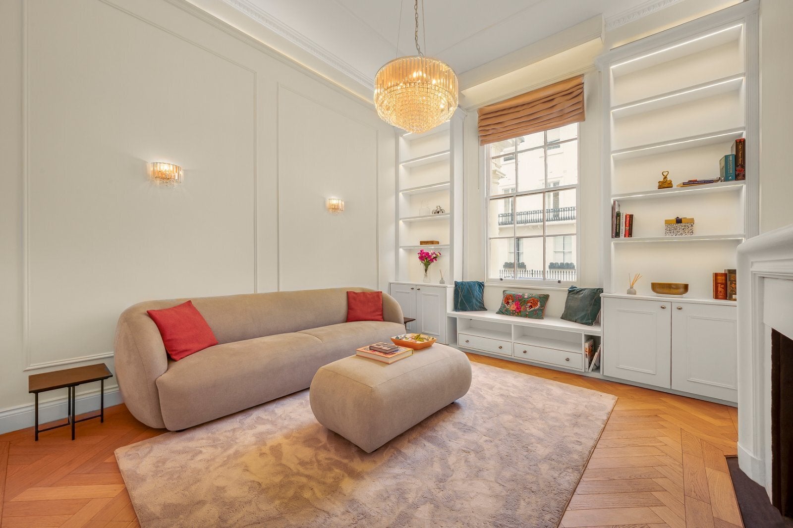 Flat Chesham Street in City of Westminster