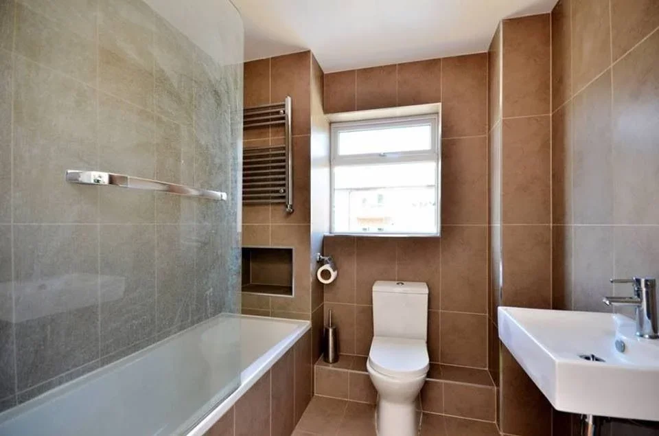 Flat Frognal Lane in Greater London