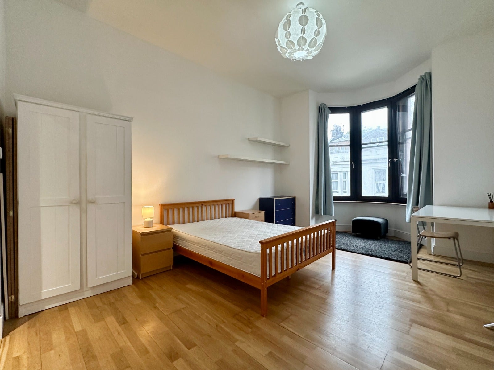 Flat Renfrew Street in Glasgow