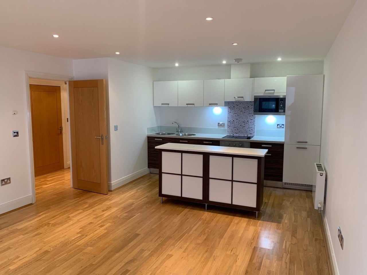 Flat Lea Bridge Road in Greater London