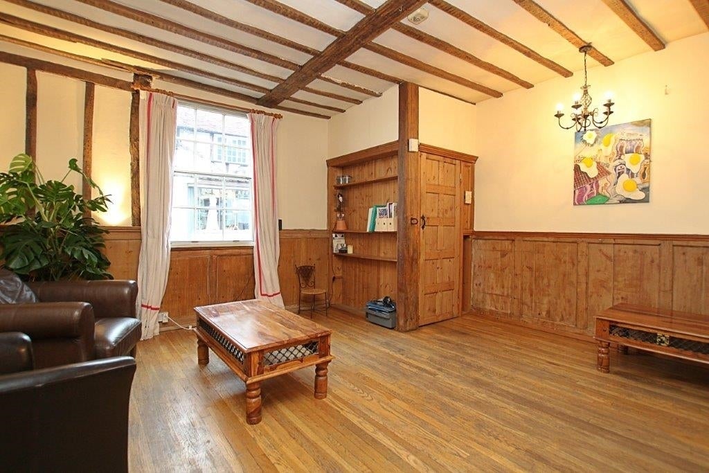 House Holywell Hill in St Albans
