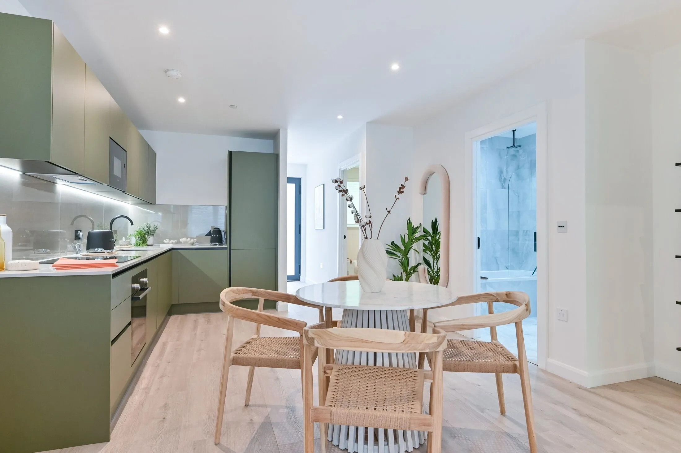 Flat Ravensbury Terrace in Greater London