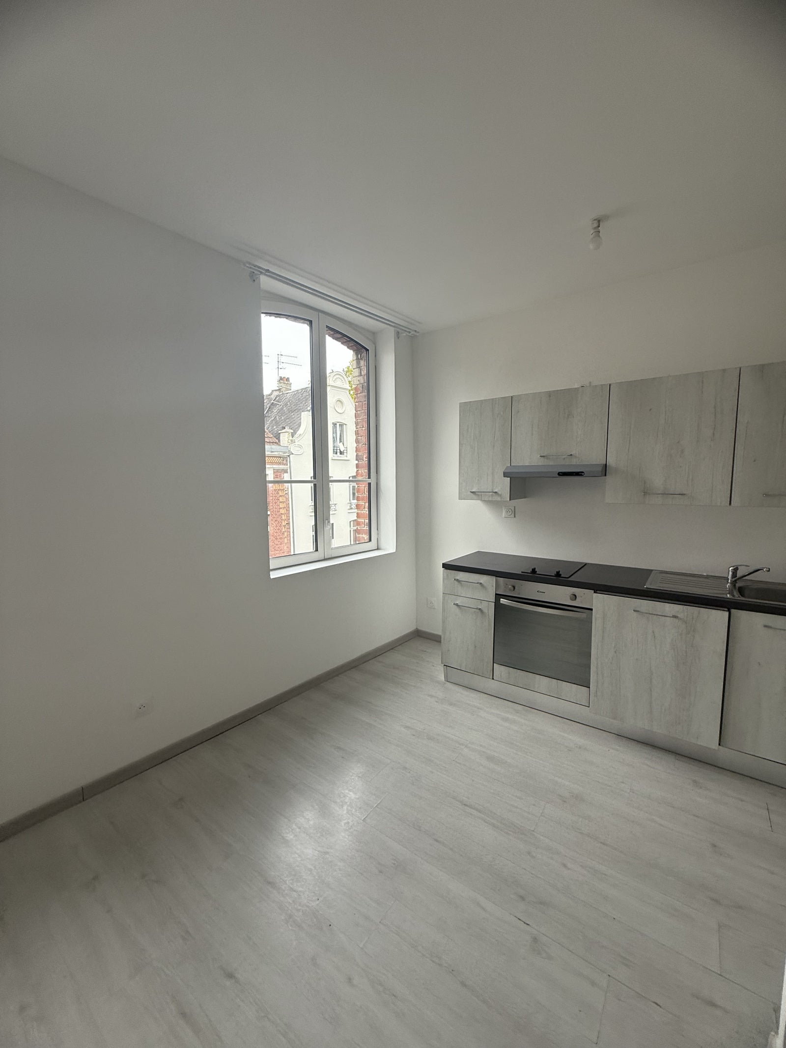 Flat Boulevard Georges Besnier in Arras