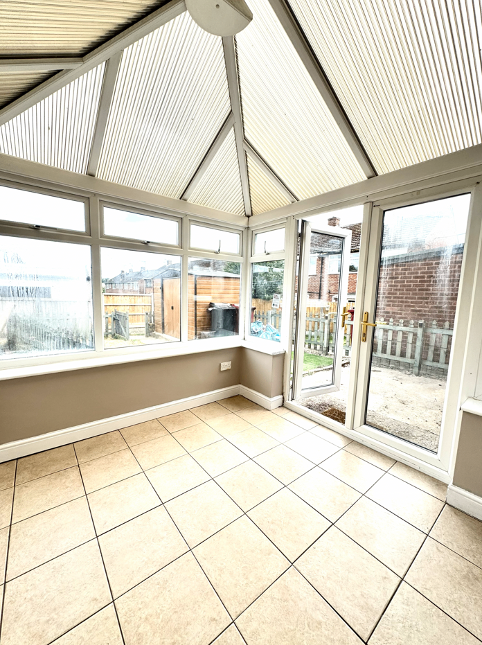 House Oakdale Close in North East Derbyshire