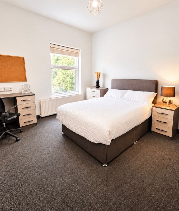 Room Oliver Road in Sandwell