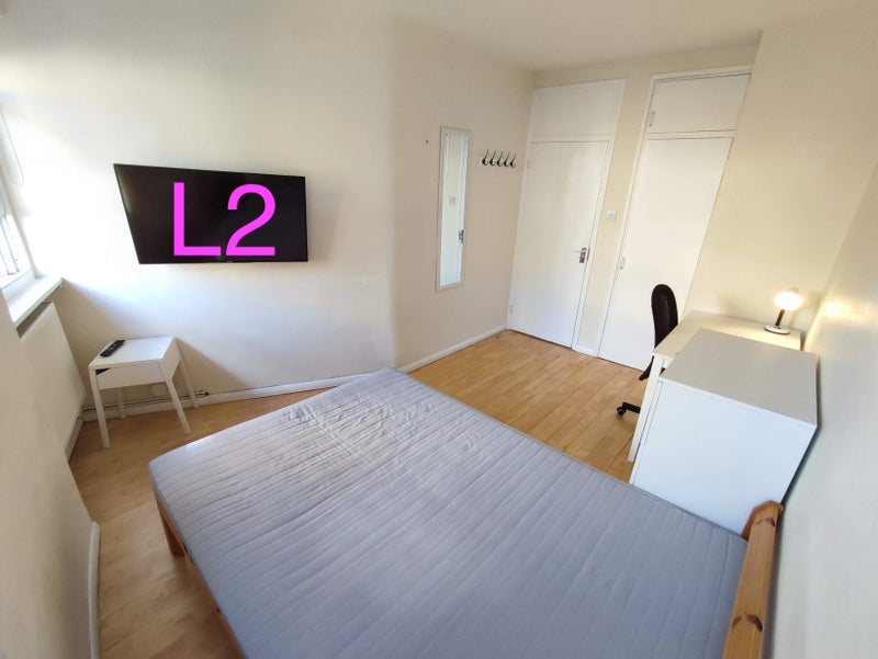 Room Leather Lane in Greater London