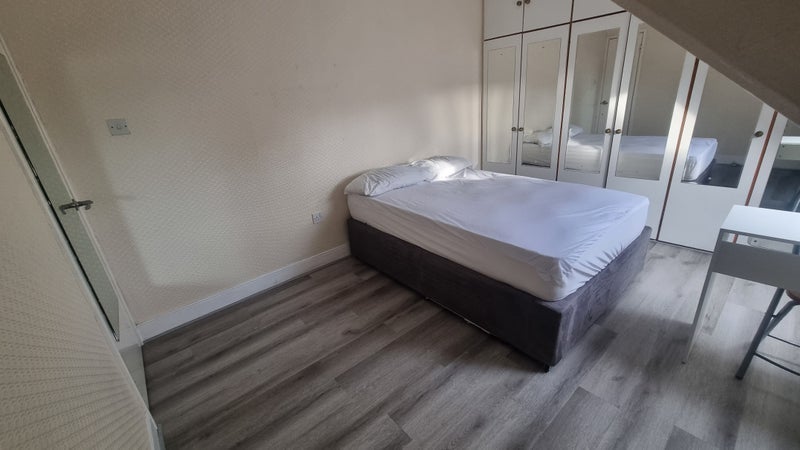 Room Welbeck Road in Newcastle upon Tyne