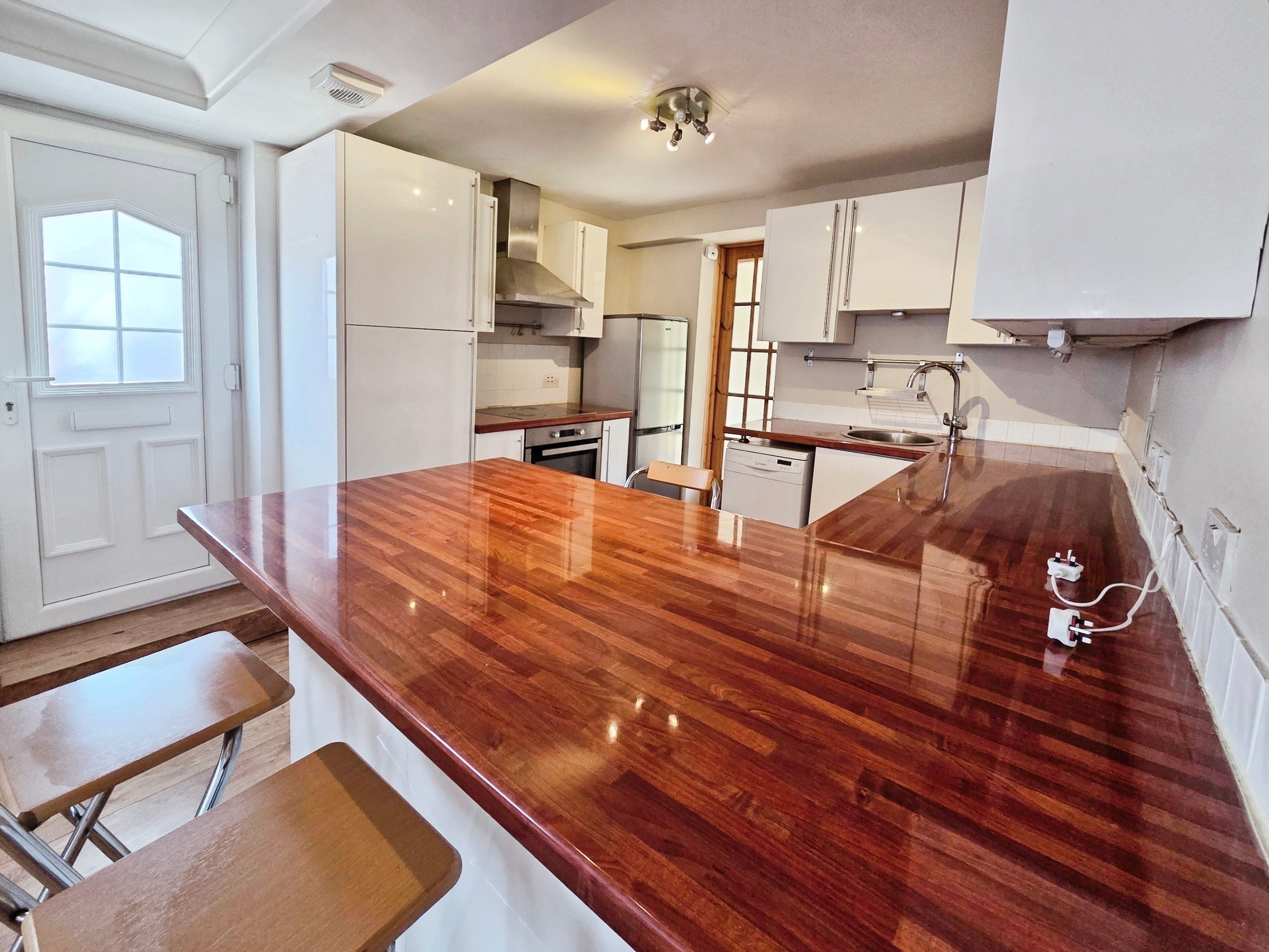 Flat St Nicholas Close in Witham