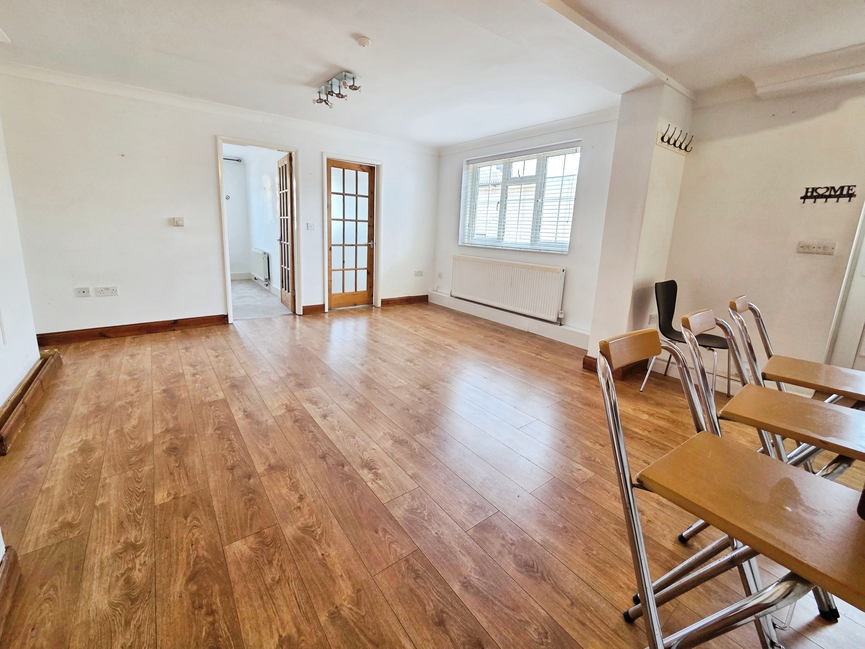 Flat St Nicholas Close in Witham
